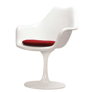 エーロ・サーリネンの代表作のひとつであり、世界初の一本脚の椅子。このチューリップチェアは、ペダスタル（台座）とも呼ばれるそのデザインは、テーブルの下をすっきりとさせてくれます。繊細で美しいそのラインはポップで造形的。座りごこちはよくゆったりとくつろげます。 <br><br>Designer　エーロ・サーリネン<br>Color　ホワイト ・ブラック<br>Size　W56xD62xH84xSH49cm <br>Material　イタリア製牛革、FRP、アルミダイキャスト 